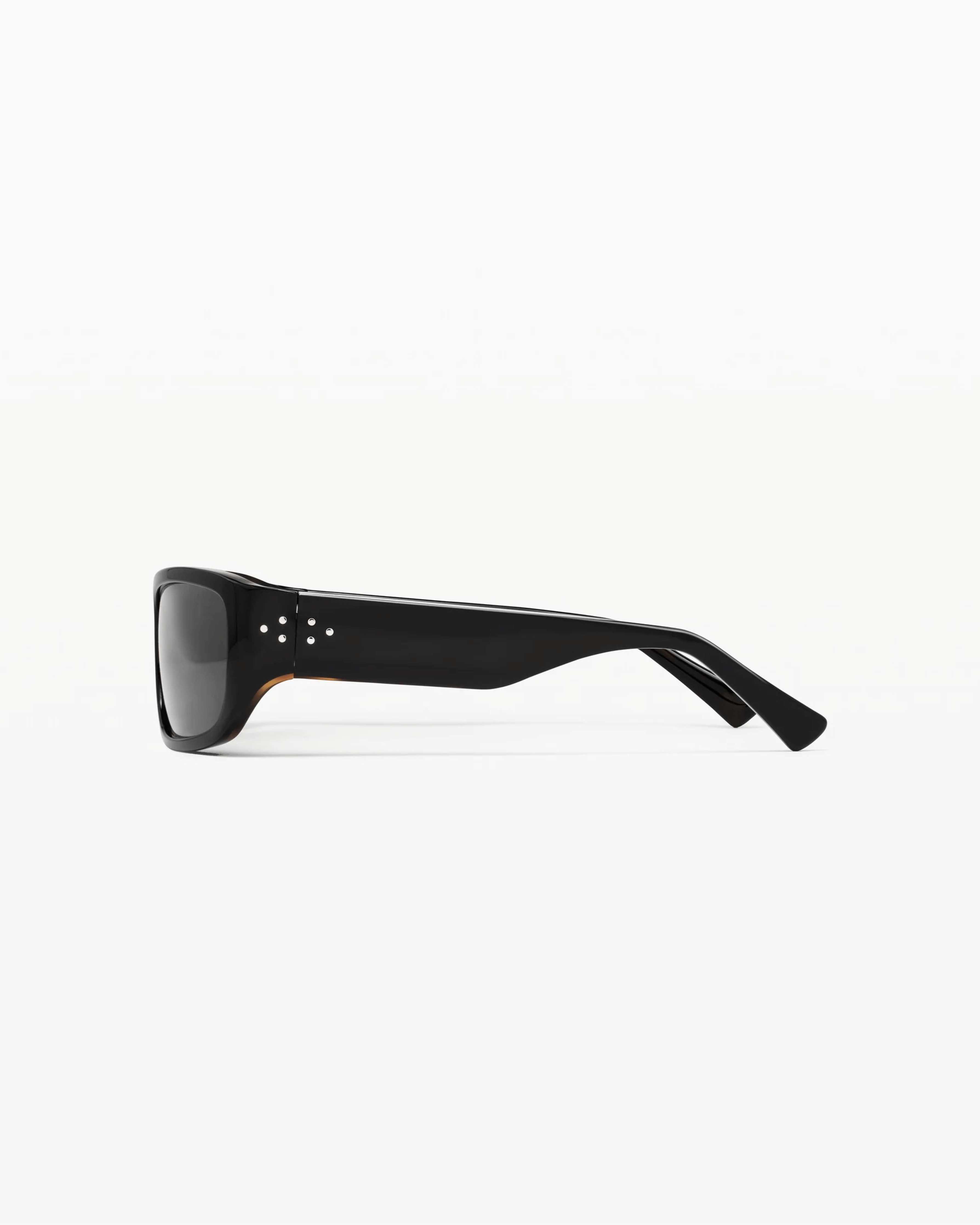 The Rive Black