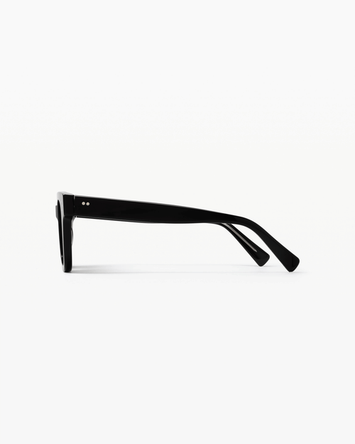 The Cortina Total Black